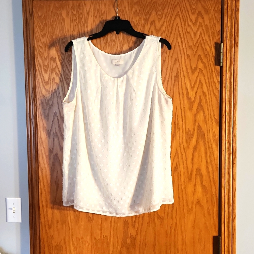 Loft Outlet cream colored camisole with a full lining,  size xl in cream